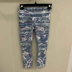 EUC LULULEMON striped leggings, size 2